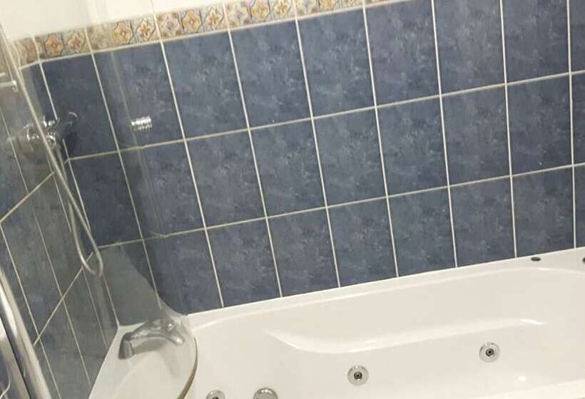 Номер Стандарт Трехместный, Wool Merchant