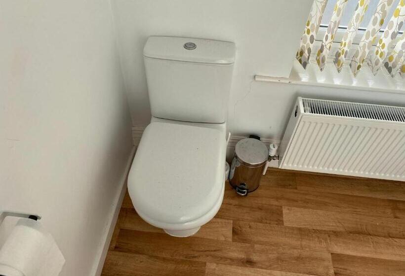 اتاق لوکس سه تخته, The Linden Leaf Rooms