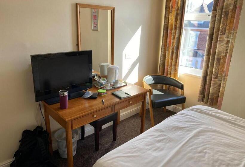 اتاق لوکس با تخت بزرگ, The Linden Leaf Rooms