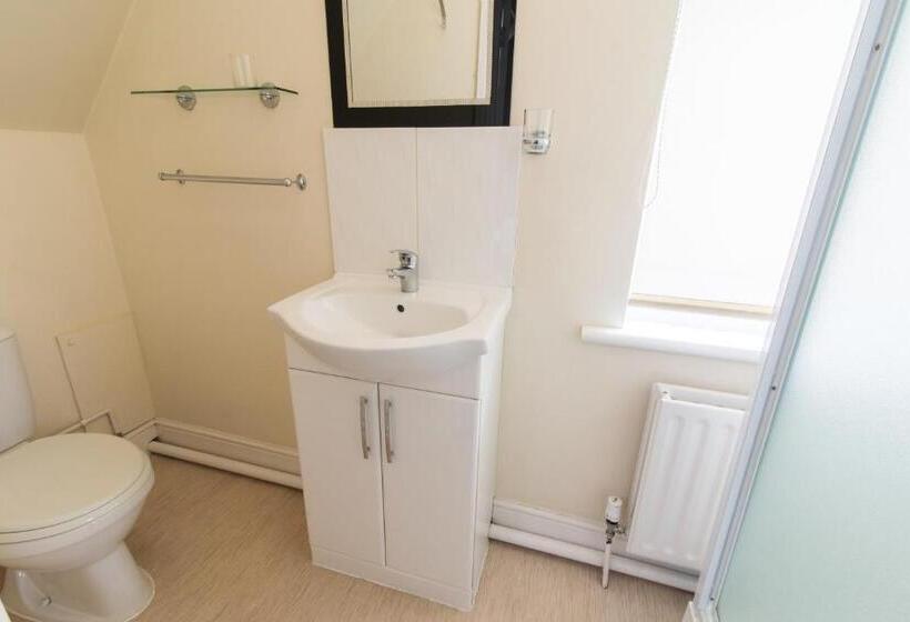 اتاق استاندارد یک نفره, The Linden Leaf Rooms