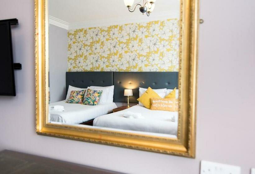 اتاق استاندارد, The Linden Leaf Rooms