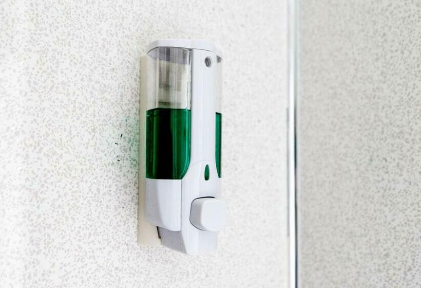 اتاق استاندارد, The Linden Leaf Rooms