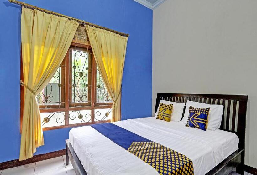 标准间, Spot On 91054 Desa Wisata Budaya Kebondalem Kidul