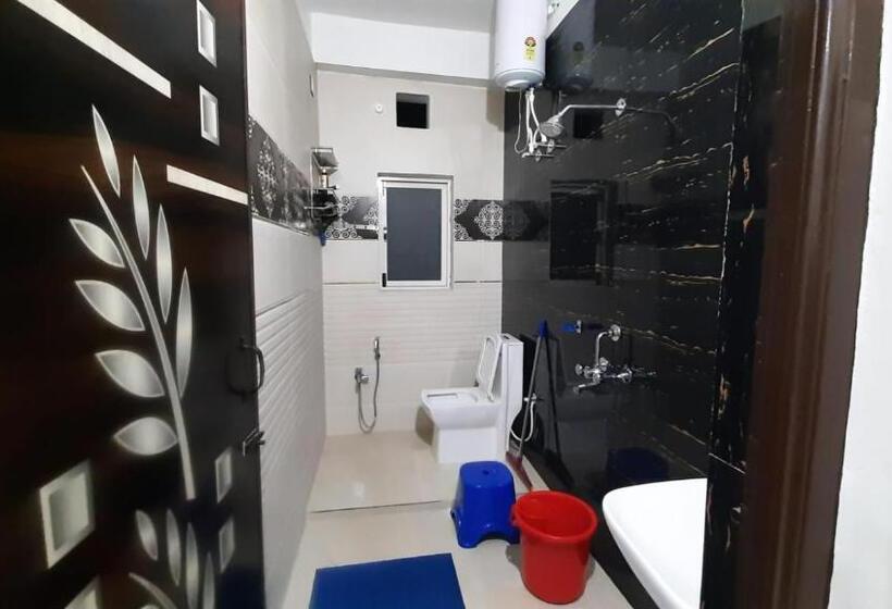 سوییت سوپریور, The Palm Suites , Incredible North East Tourism , Couples & Family