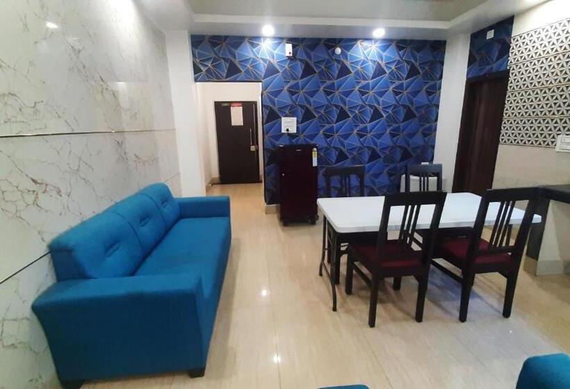 سوییت سوپریور, The Palm Suites , Incredible North East Tourism , Couples & Family