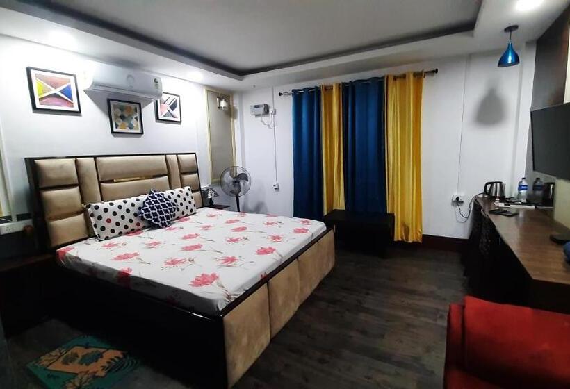 اتاق اکونومی, The Palm Suites , Incredible North East Tourism , Couples & Family