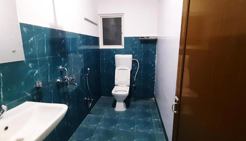 اتاق اکونومی, The Palm Suites , Incredible North East Tourism , Couples & Family