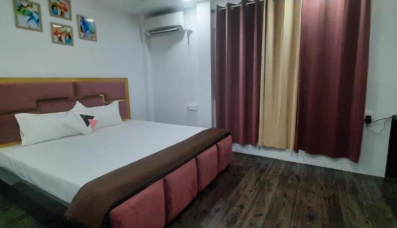 اتاق اکونومی, The Palm Suites , Incredible North East Tourism , Couples & Family