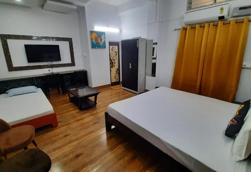 اتاق استاندارد با تخت بزرگ, The Palm Suites , Incredible North East Tourism , Couples & Family