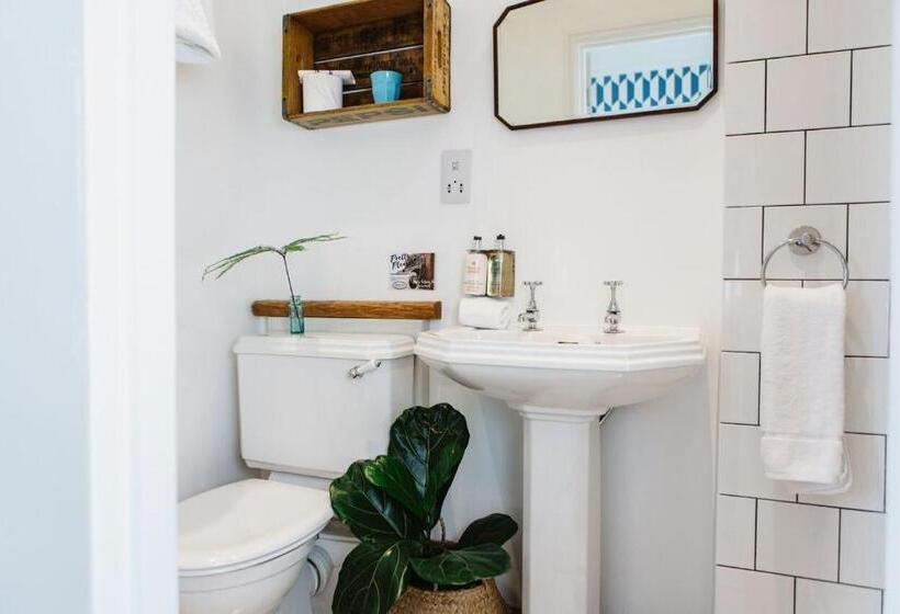 Standardrum, Highcliffe