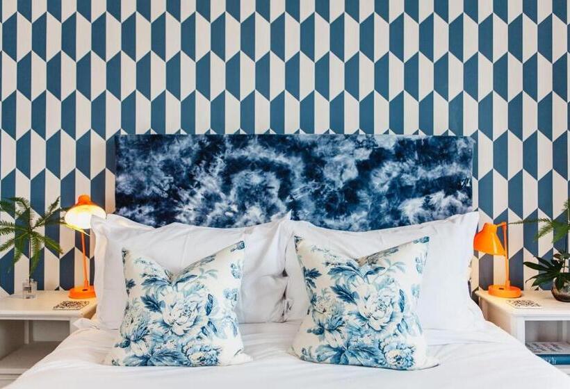 Standardrum, Highcliffe