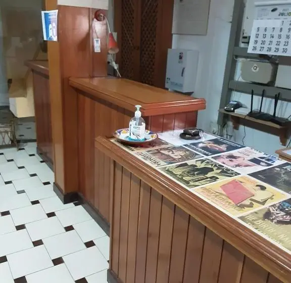 スタンダードトリプルルーム, Hostal El Molino