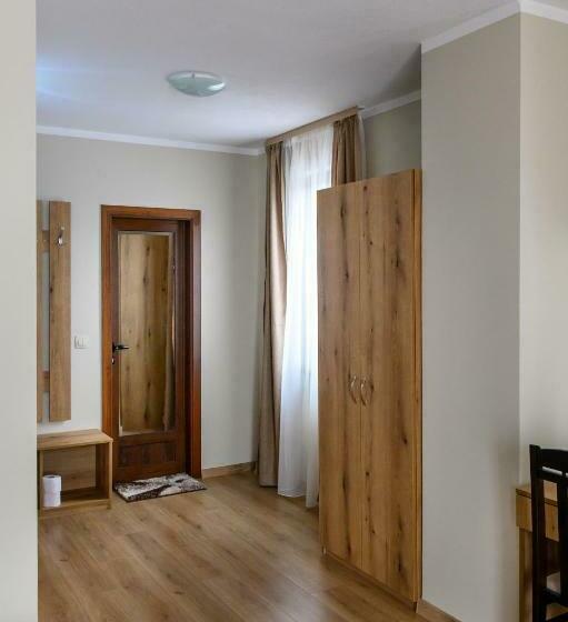 デラックスルーム, семеен хотел при вергил