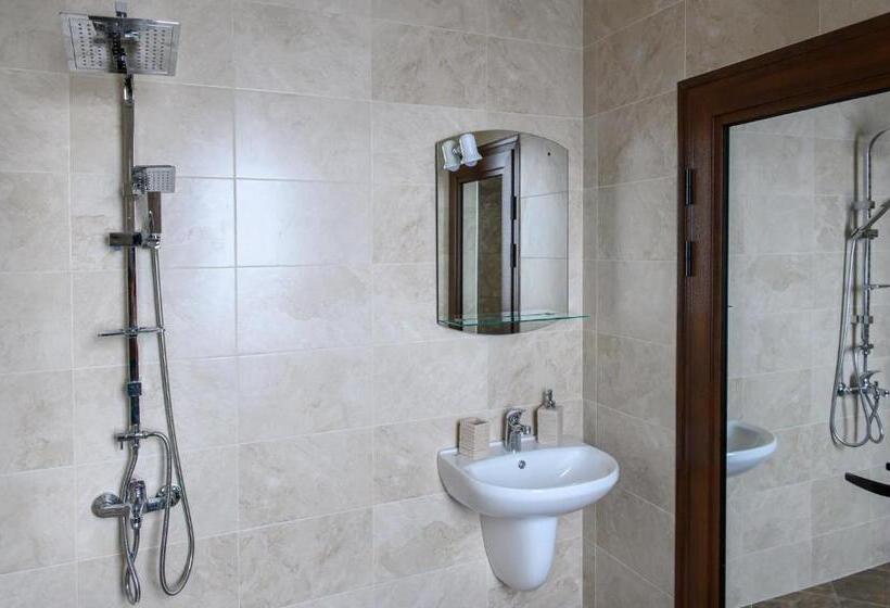 ファミリージュニアスイート, семеен хотел при вергил