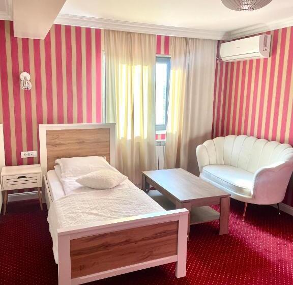 Трехместный Номер Deluxe, City Break