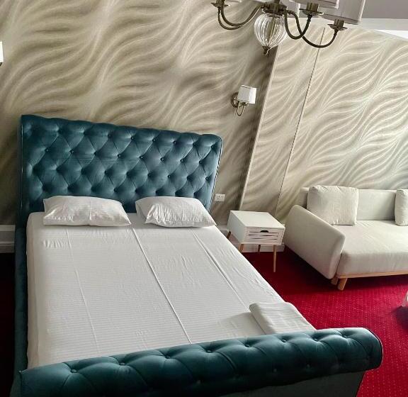 Семейный Номер, City Break