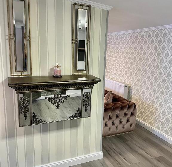 Апартаменты 2 Спальни, City Break