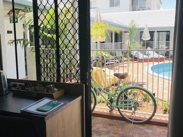 חדר משפחתי, Blue Heron Boutique Motel