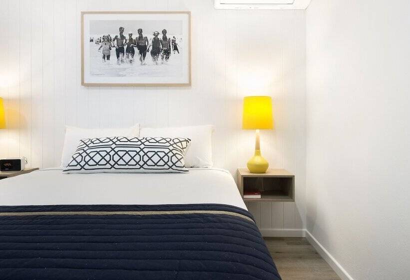 חדר משפחתי, Blue Heron Boutique Motel