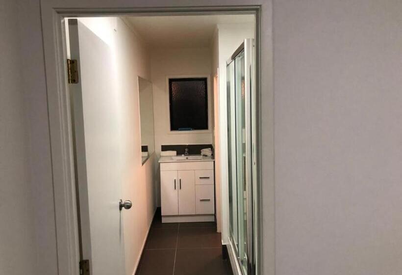 آپارتمان 1 خوابه, Grosvenor Motel