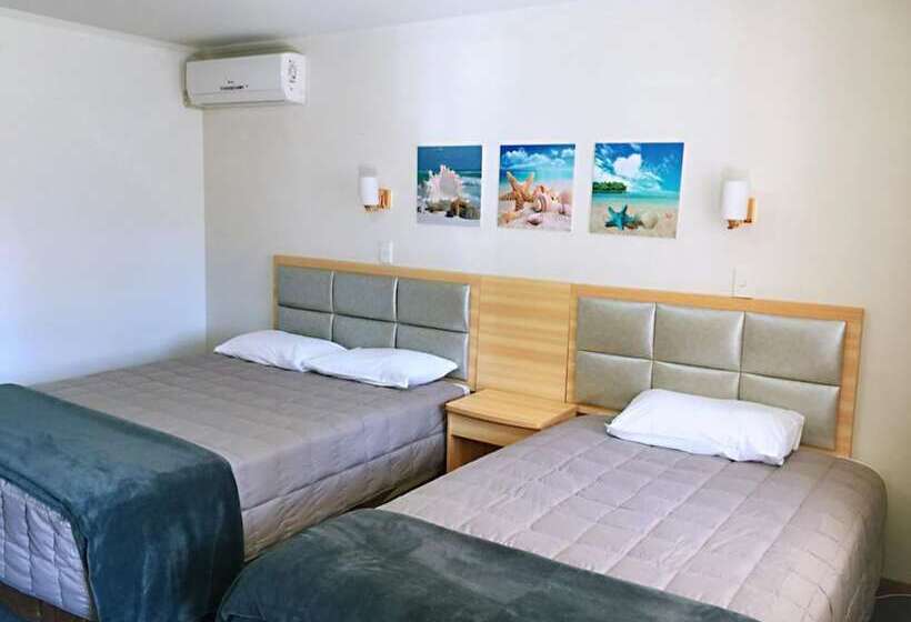 استودیوی استاندارد, Grosvenor Motel