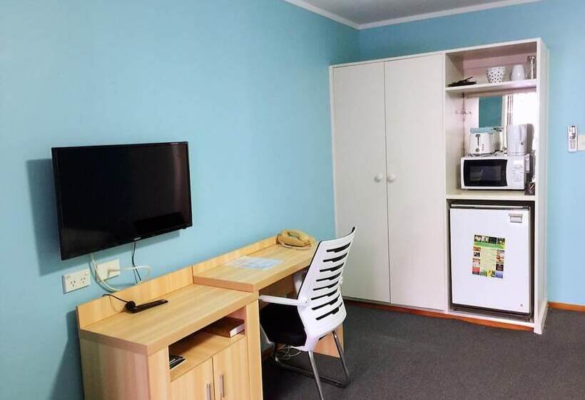 استودیوی استاندارد, Grosvenor Motel