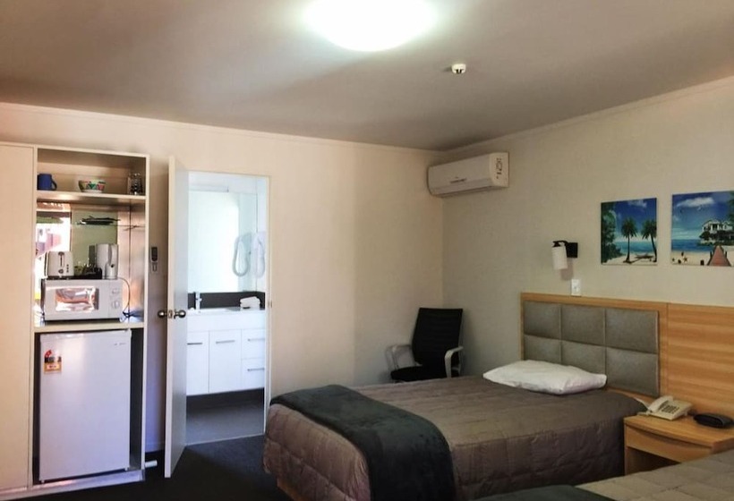 استودیوی استاندارد, Grosvenor Motel