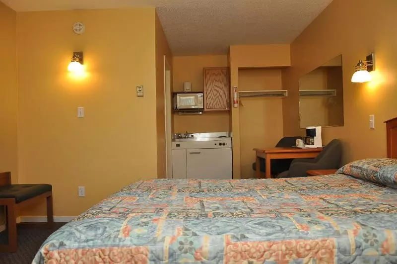 スタンダードルーム, Canadas Best Value Inn Kelowna