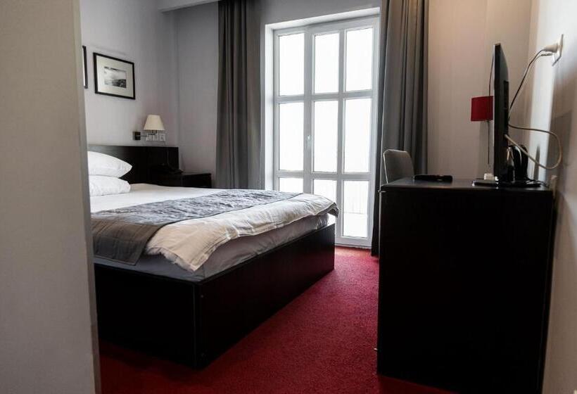 اتاق استاندارد, Chagala Aktau