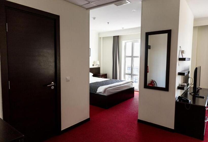 آپارتمان 1 خوابه, Chagala Aktau