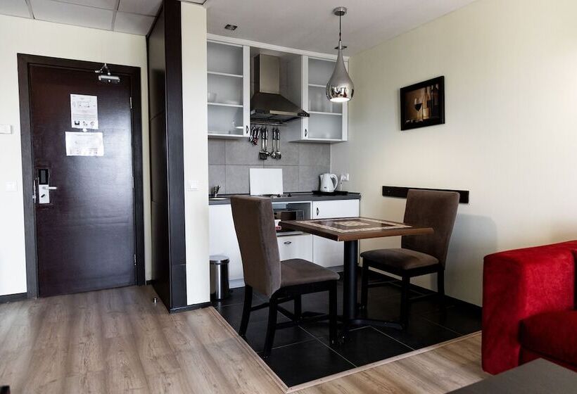 آپارتمان 1 خوابه, Chagala Aktau