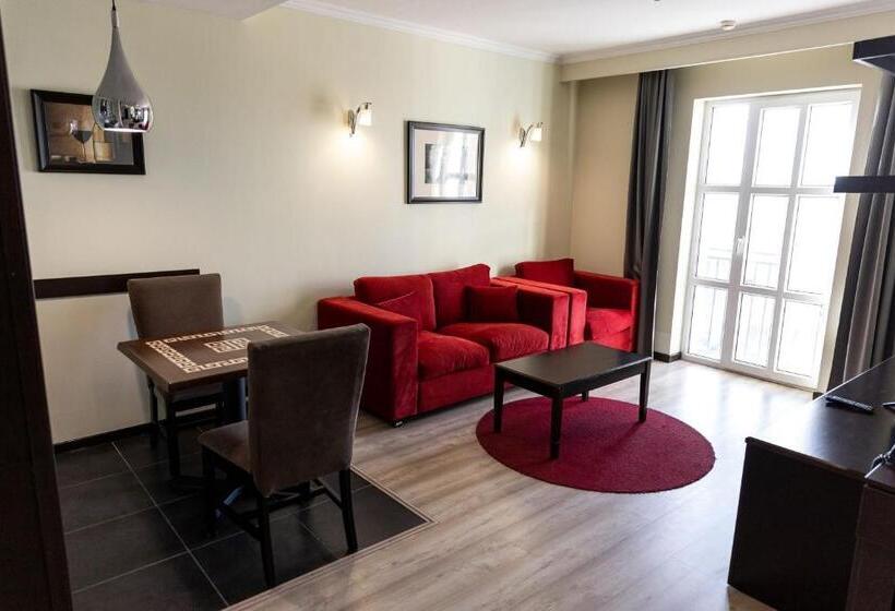 آپارتمان 1 خوابه, Chagala Aktau