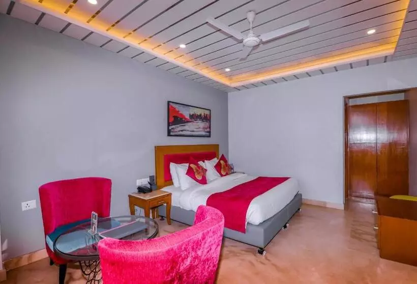 デラックスルーム, Green N Breeze Resorts Mussoorie