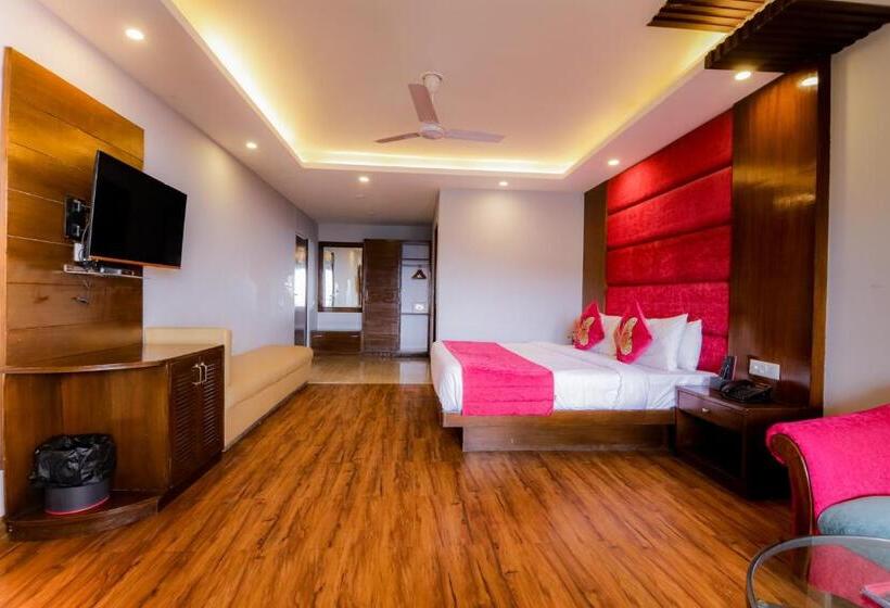 Люкс с Балконом, Green N Breeze Resorts Mussoorie
