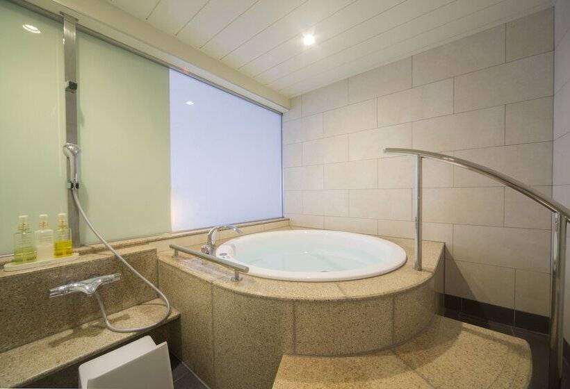 Четырехместный номер Премиум, Kikunan Onsen Yubel