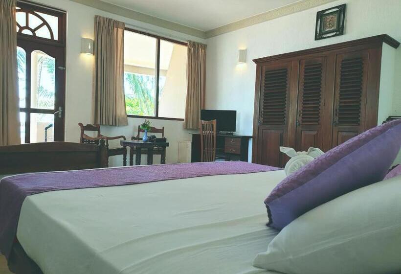 발코니 수피리어 룸, Oasey Beach