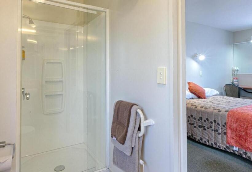 Студия Стандарт, Bella Vista Hanmer Springs