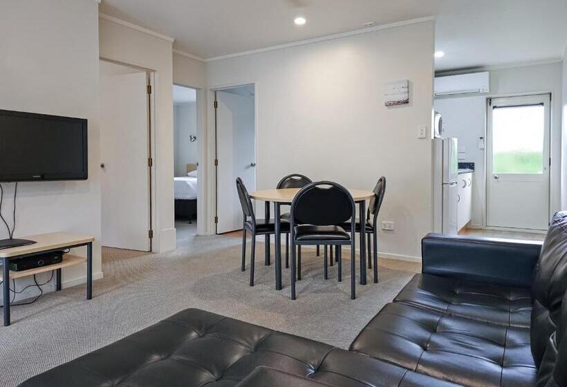 Семейные Апартаменты 3 Спальни, Captain Cook Motor Lodge