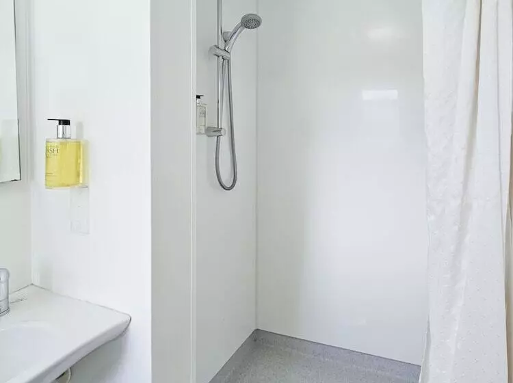 اتاق اکونومی, Captain Cook Motor Lodge