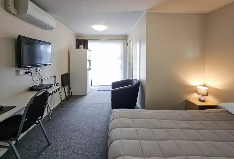 اتاق اکونومی, Captain Cook Motor Lodge