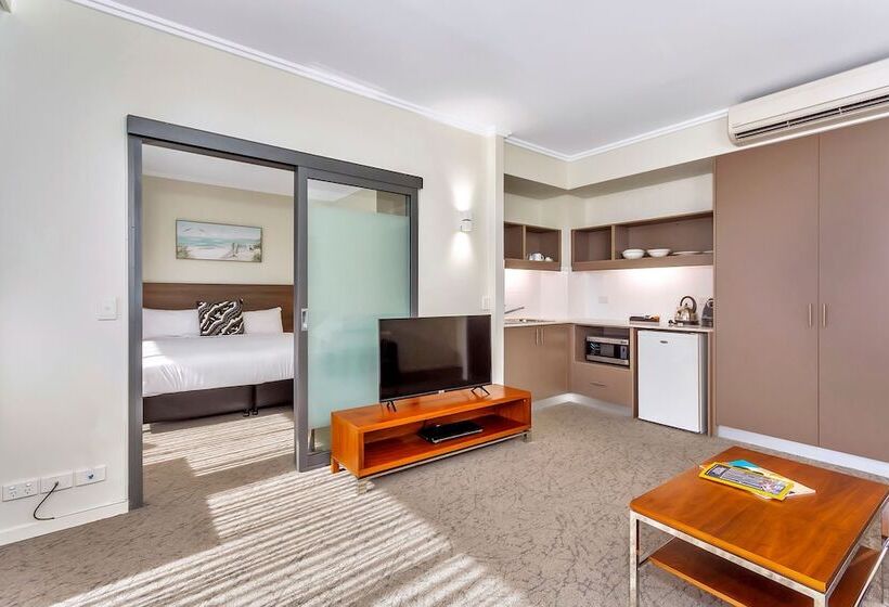 스위트, New Haus By Hougoumont Hotel, Former Bannister 22