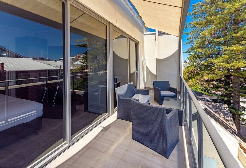 스위트, New Haus By Hougoumont Hotel, Former Bannister 22