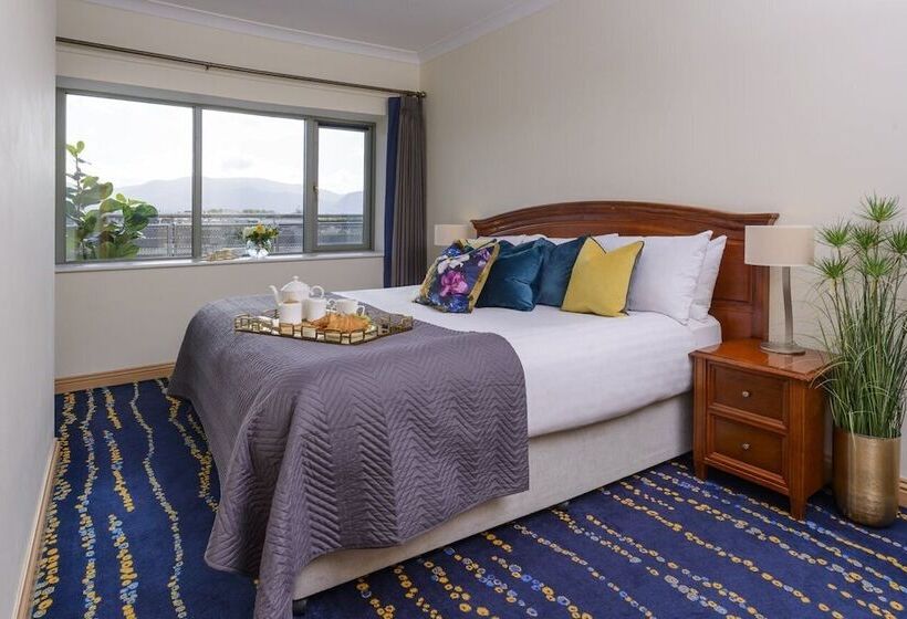 آپارتمان 2 خوابه, Park Place Apartments