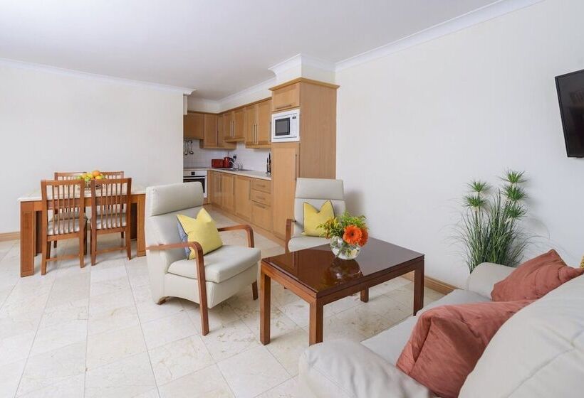 Апартаменты 2 Спальни, Park Place Apartments