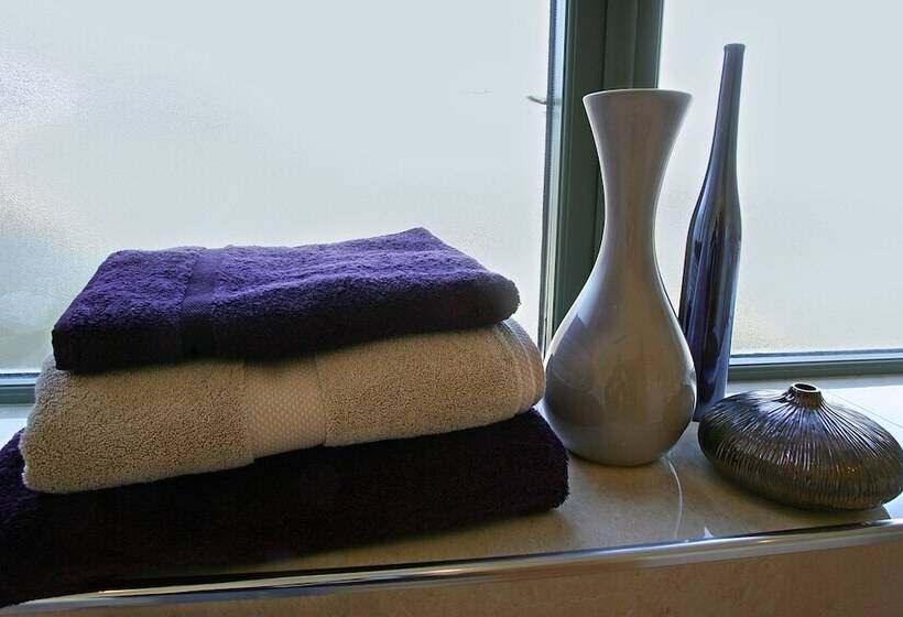 آپارتمان 2 خوابه, Park Place Apartments