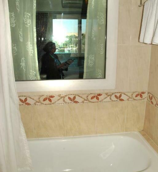 Deluxe room with river view, Philae Hotel Aswan