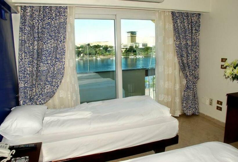 Deluxe room with river view, Philae Hotel Aswan