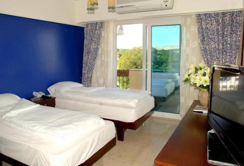 اتاق لوکس سه تخته, Philae Hotel Aswan