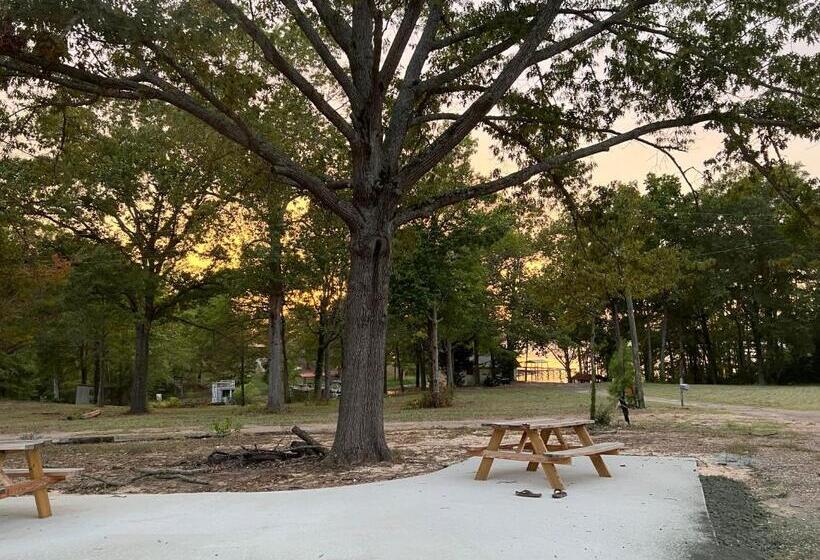 غرفة قياسية مطلّة علي البحيرة, Driftwood Inn And Lodge By The Lake