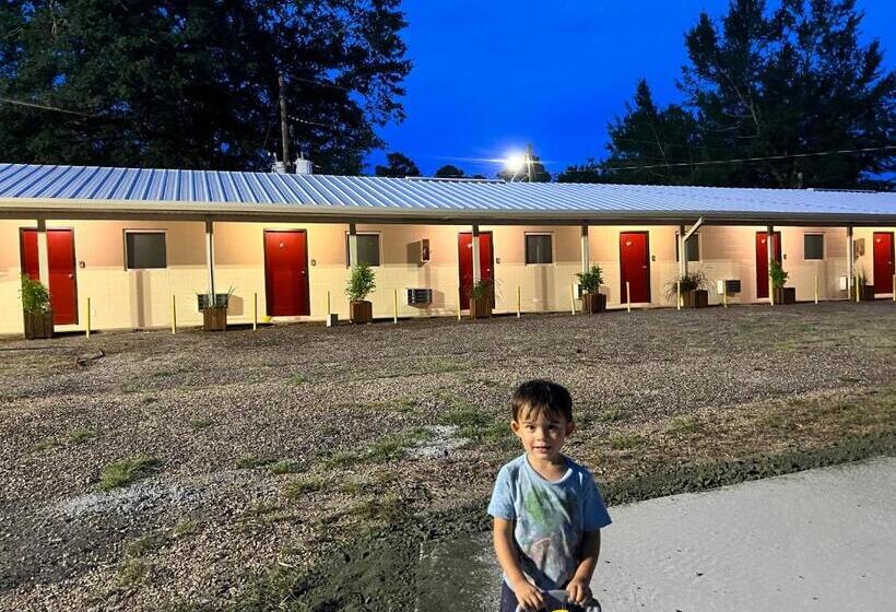 غرفة قياسية مطلّة علي البحيرة, Driftwood Inn And Lodge By The Lake